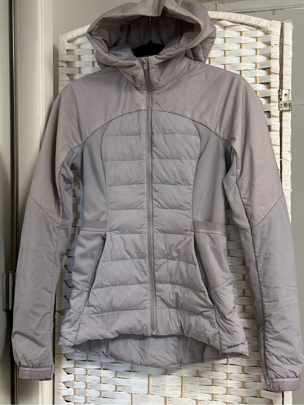 Lululemon Women’s Light Gray All Down Hooded Jacket